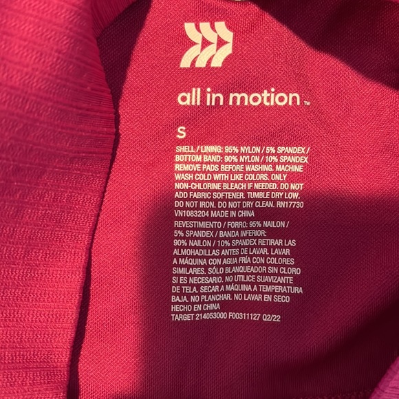 1 piece V-Neck seamless bra. 1782 - Picture 3 of 7